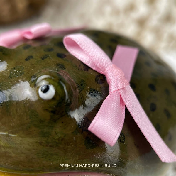 FrogPod™ 3D Frog-Shaped Earbud Case