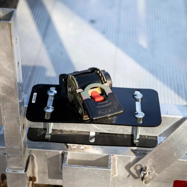 CargoClutch™ - Secure Heavy Loads Fast with Tangle-Free Automatic Straps