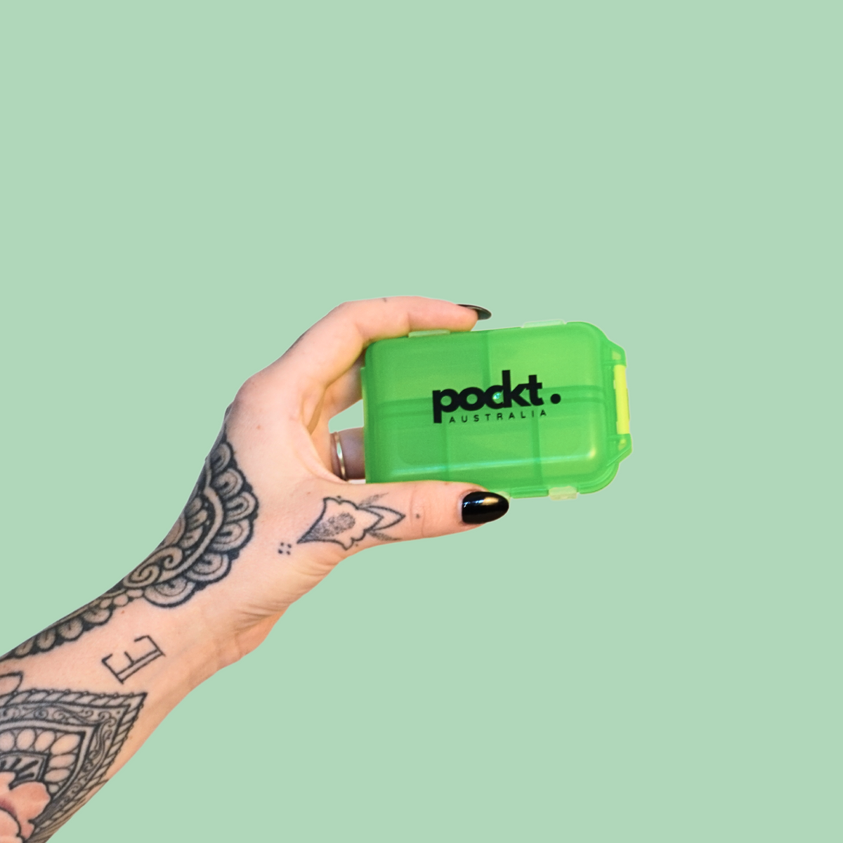 Pillora™ Compact Pill & Vitamin Organizer