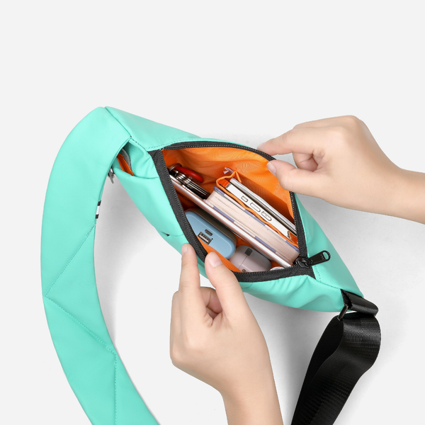 The Slim Carry 2 – Secure Everyday Crossbody With Smart Organization
