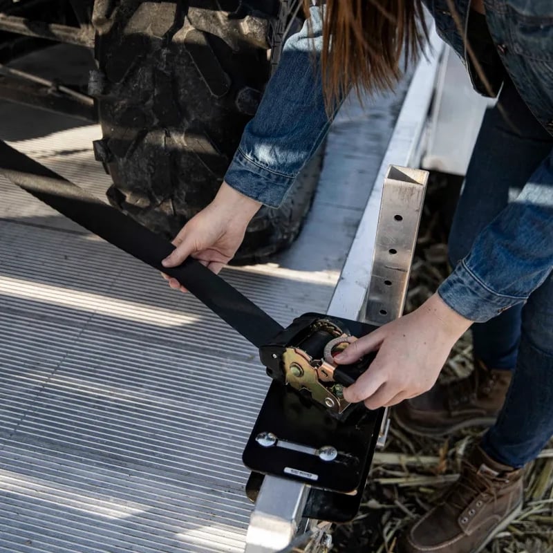 CargoClutch™ - Secure Heavy Loads Fast with Tangle-Free Automatic Straps