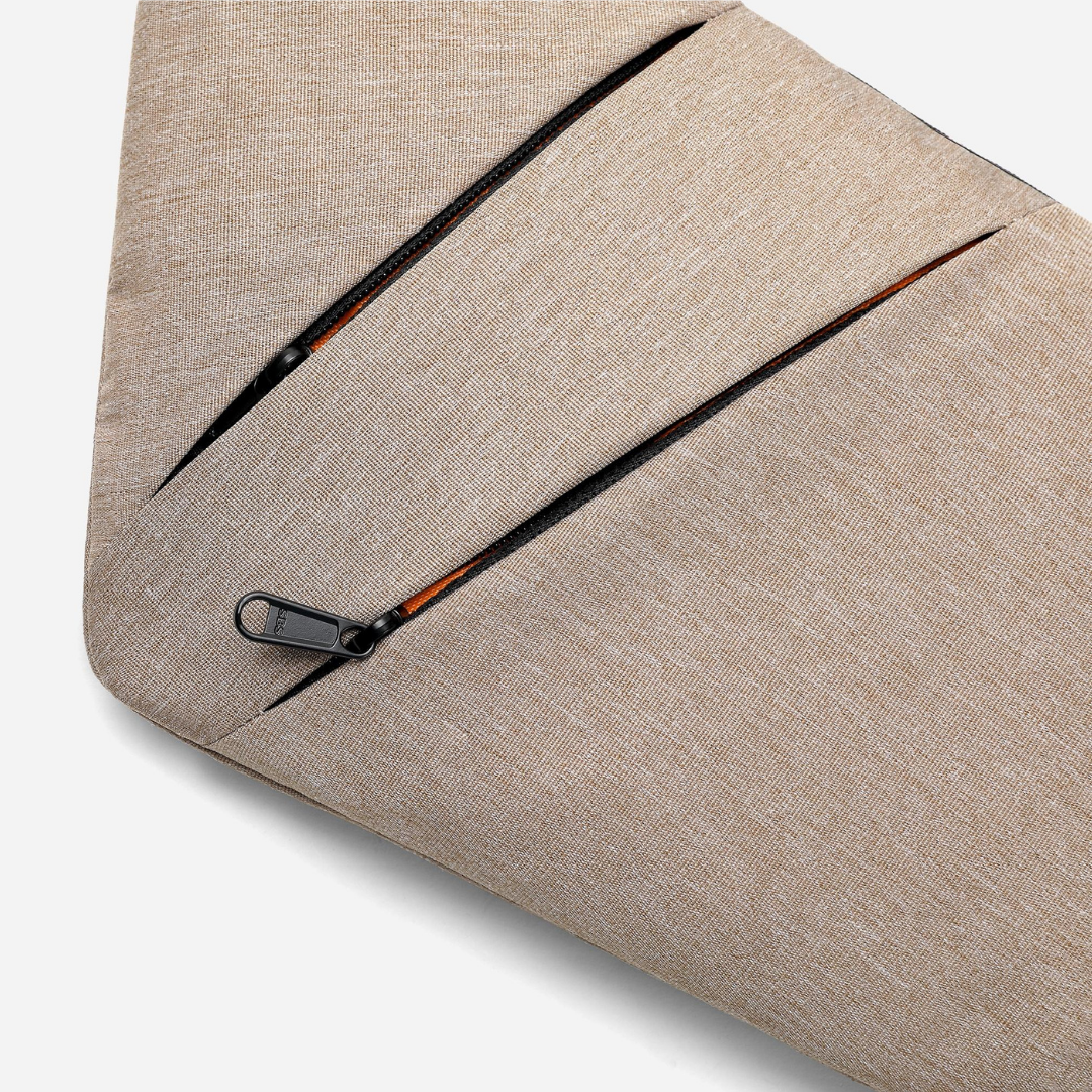 The Slim Carry 2 – Secure Everyday Crossbody With Smart Organization