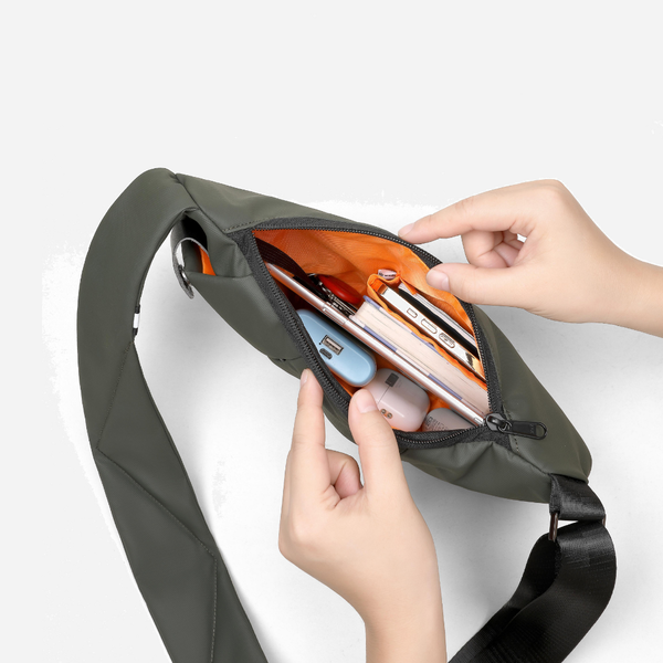 The Slim Carry 2 – Secure Everyday Crossbody With Smart Organization