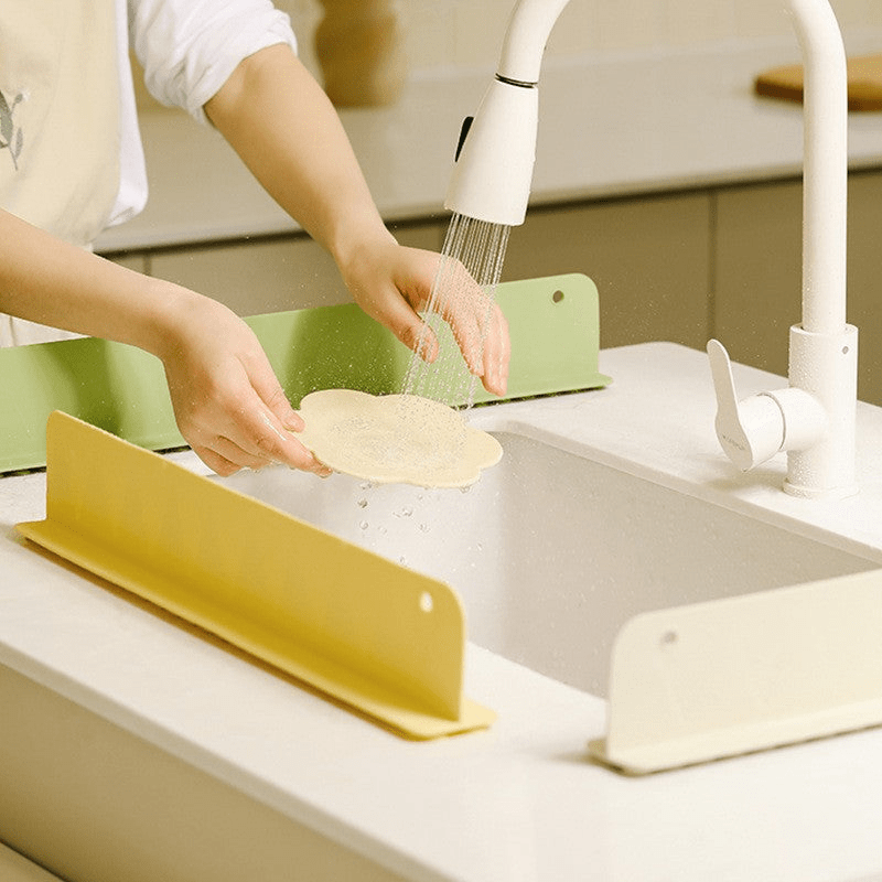 SplashGuard™ Sink Barrier | No More Messy Splashing