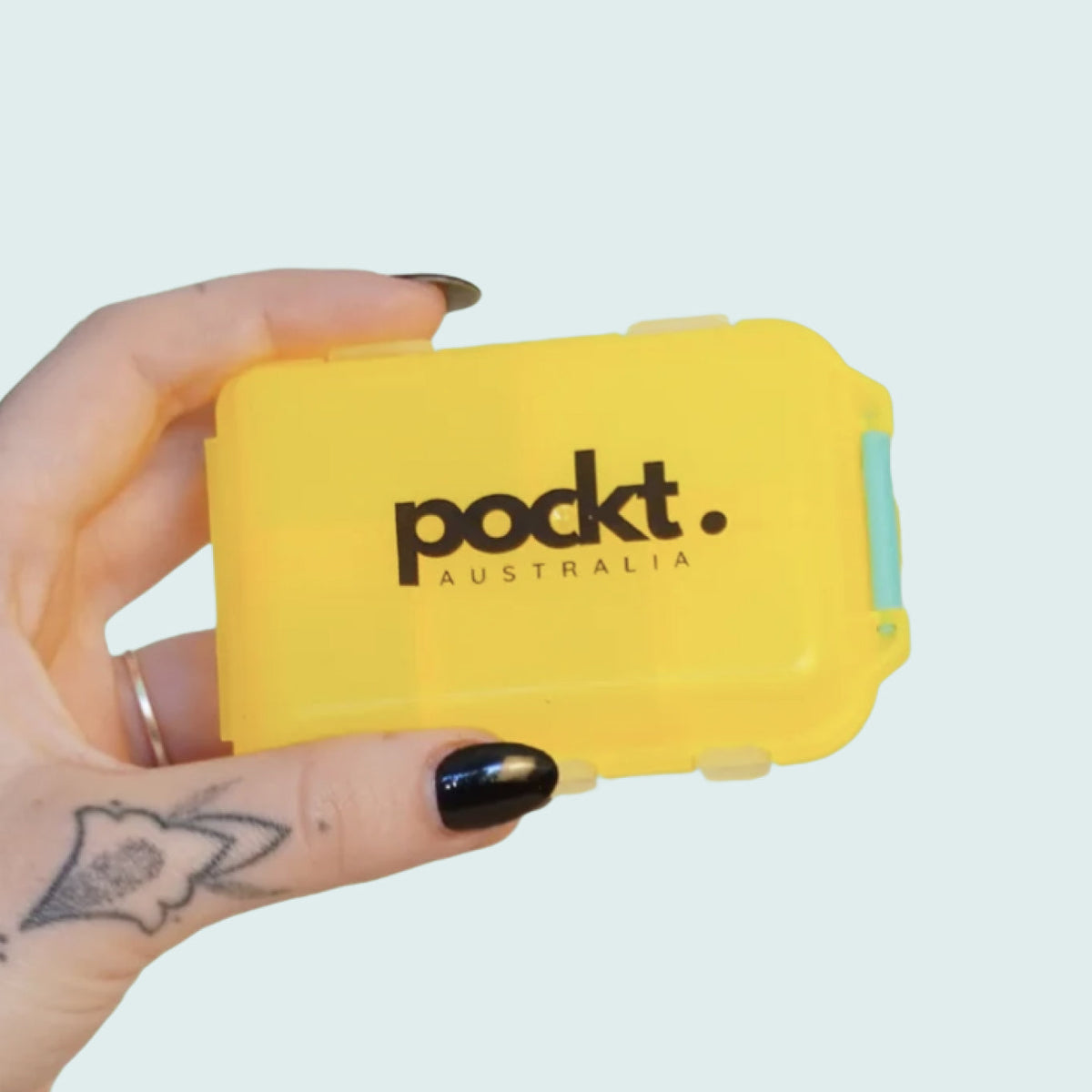 Pillora™ Compact Pill & Vitamin Organizer
