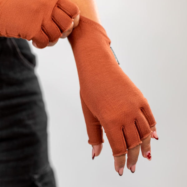 Flexora™ Compression Therapy Gloves