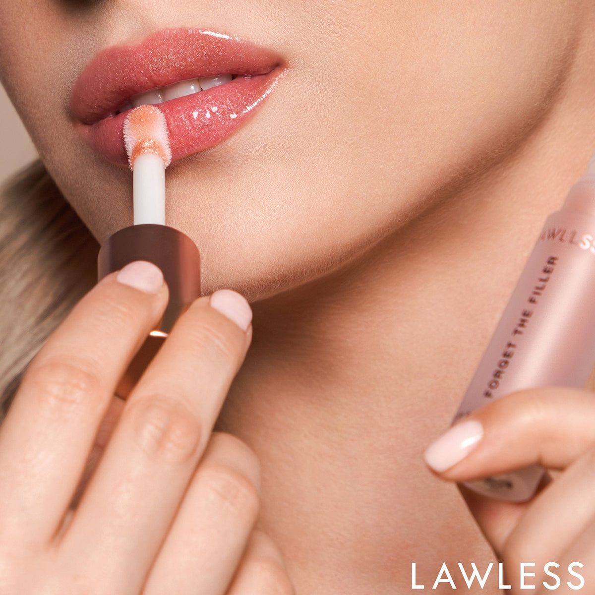 PlumpLuxe™ Volumizing Lip Treatment Gloss