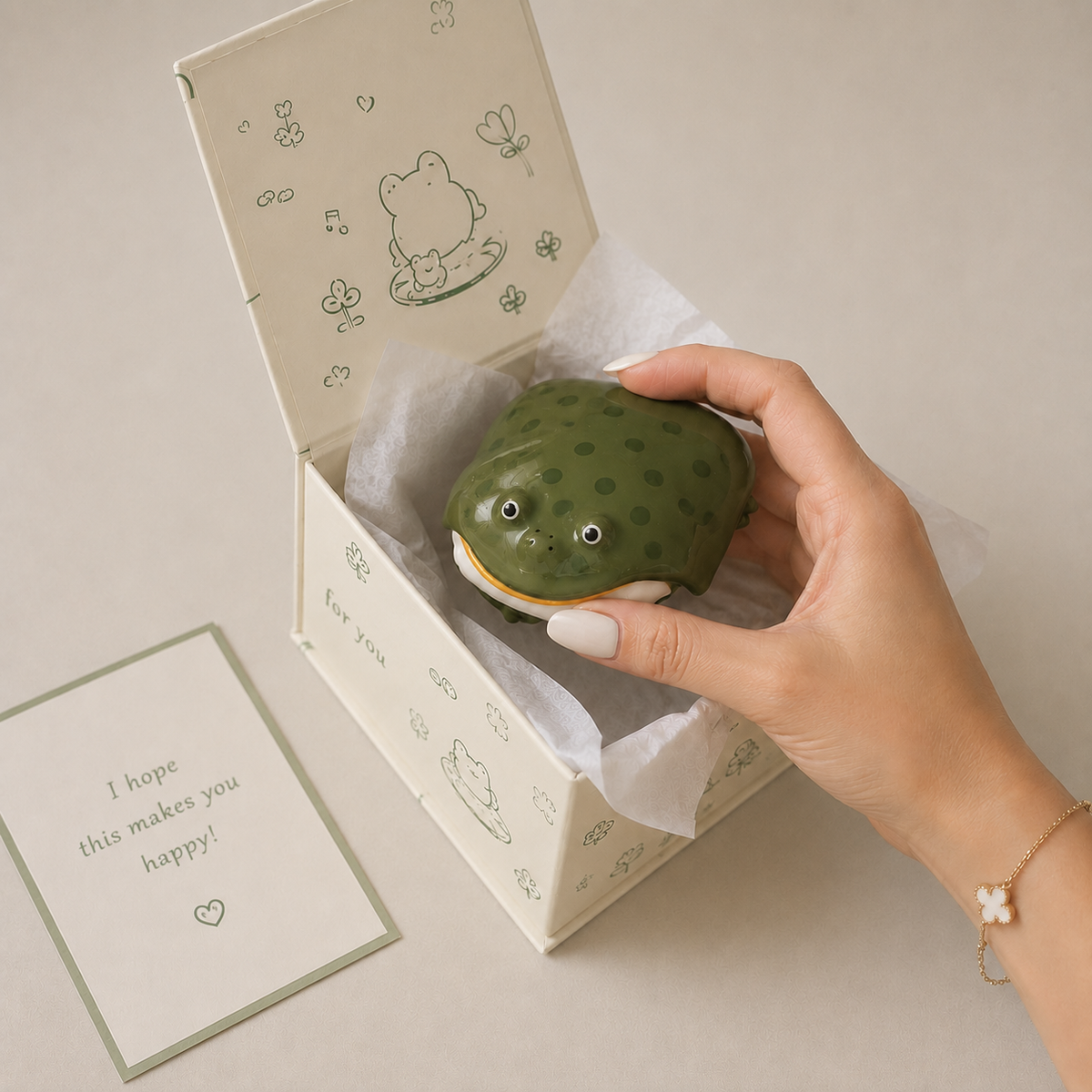 FrogPod™ 3D Frog-Shaped Earbud Case